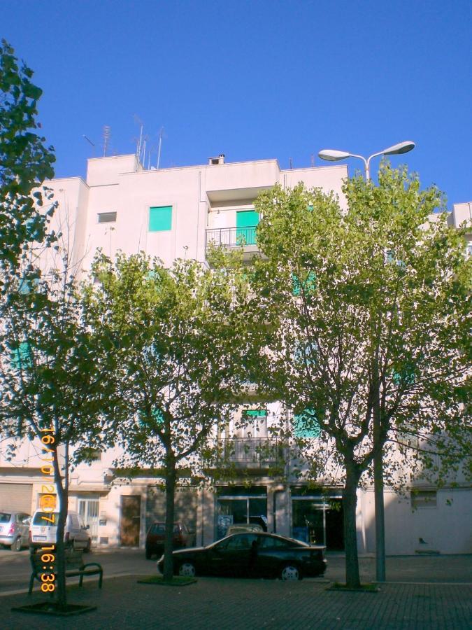 Brilliant Holiday Ostuni Bagian luar foto