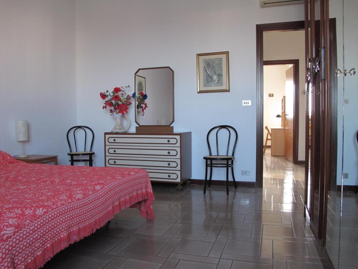 Brilliant Holiday Ostuni Bagian luar foto